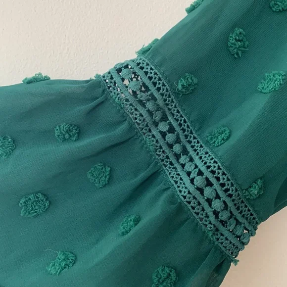 Green romantic blouse - Picture 4 of 6